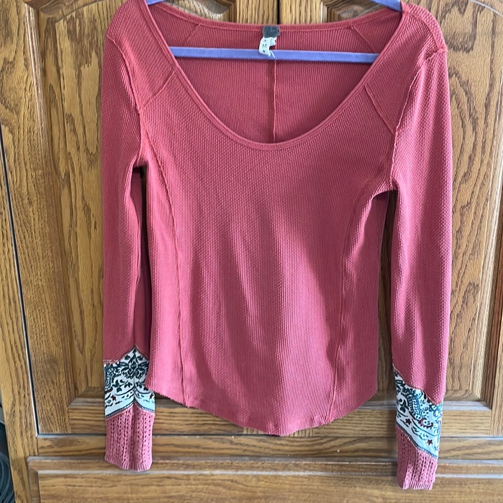 Super cute casual shirt